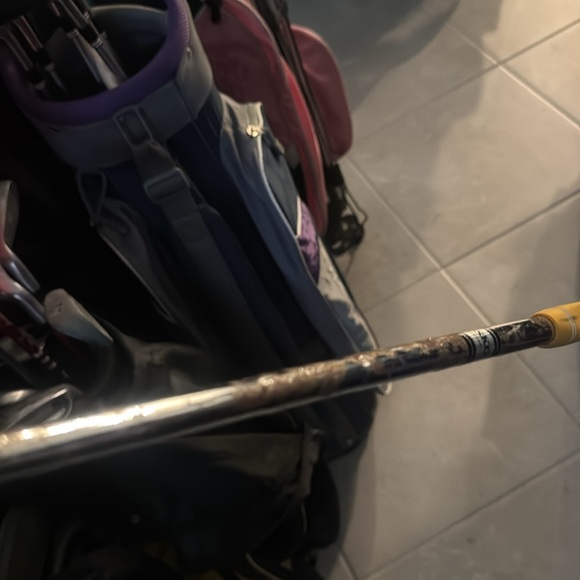 US kids Golf Putter In Rh
520 - Picture 7 of 10